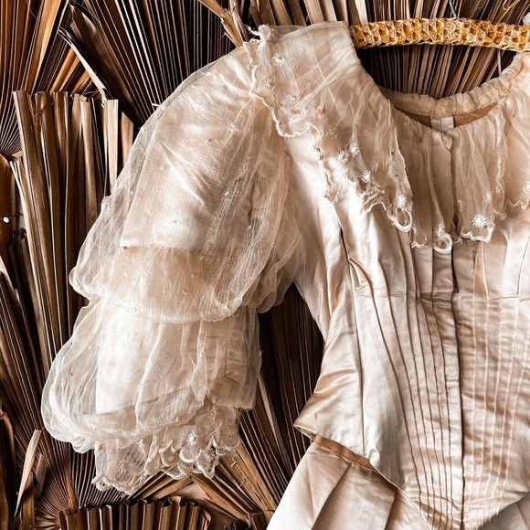 Antique 1830's Silk :Couture Wedding Gown Double Puff Sleeve Corset Bodice XXS - Picture 11 of 12